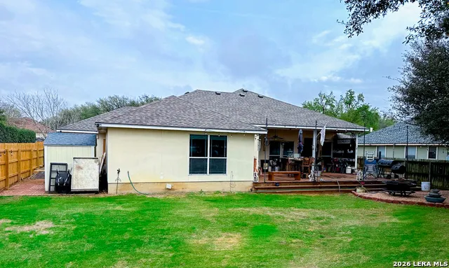 305 Yorktown Pleasanton, TX 78064
