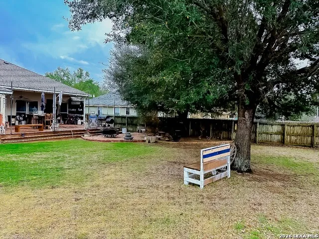 305 Yorktown Pleasanton, TX 78064