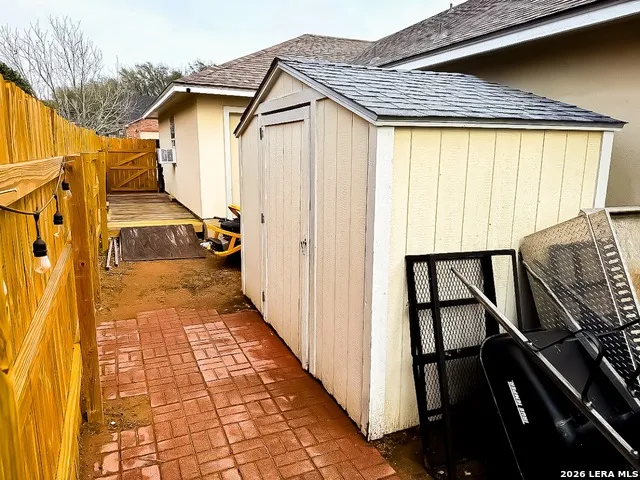 305 Yorktown Pleasanton, TX 78064