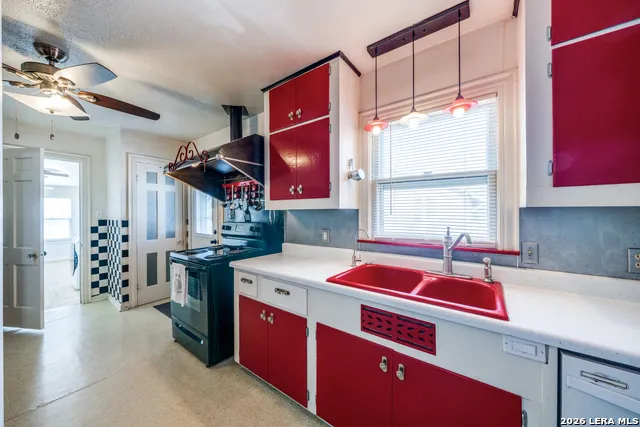 615 main Karnes City, TX 78118