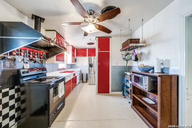 615 main Karnes City, TX 78118