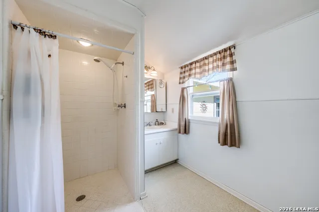 615 main Karnes City, TX 78118