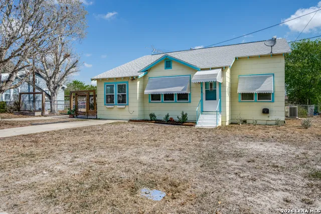 615 main Karnes City, TX 78118