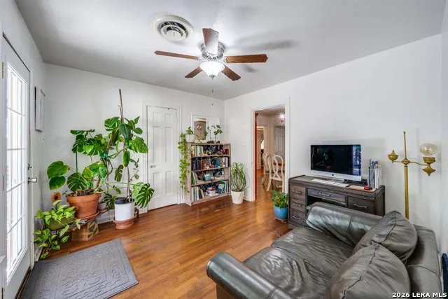615 main Karnes City, TX 78118