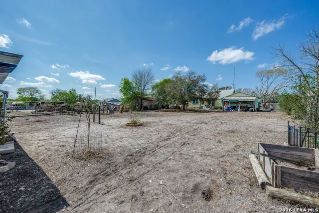 615 main Karnes City, TX 78118