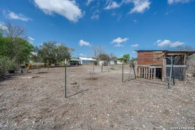 615 main Karnes City, TX 78118