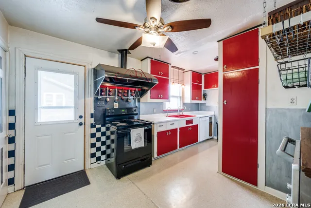 615 main Karnes City, TX 78118