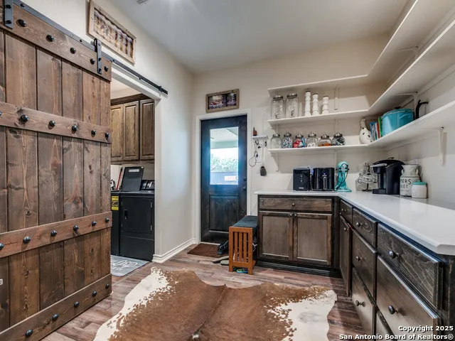 6451 Bluntzer Jourdanton, TX 78026
