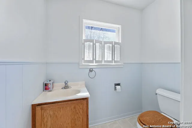 2602 Avenue K Hondo, TX 78861