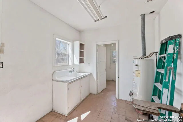 2602 Avenue K Hondo, TX 78861
