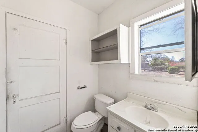 2602 Avenue K Hondo, TX 78861