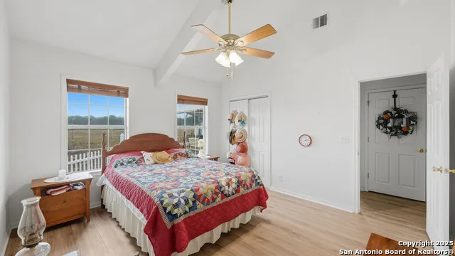 142 Chaparral Floresville, TX 78114