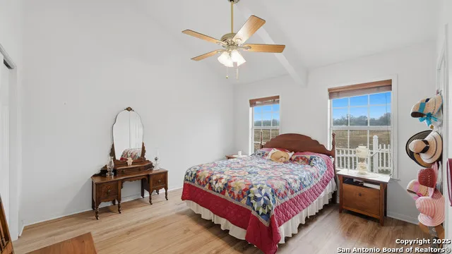 142 Chaparral Floresville, TX 78114