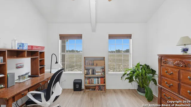 142 Chaparral Floresville, TX 78114