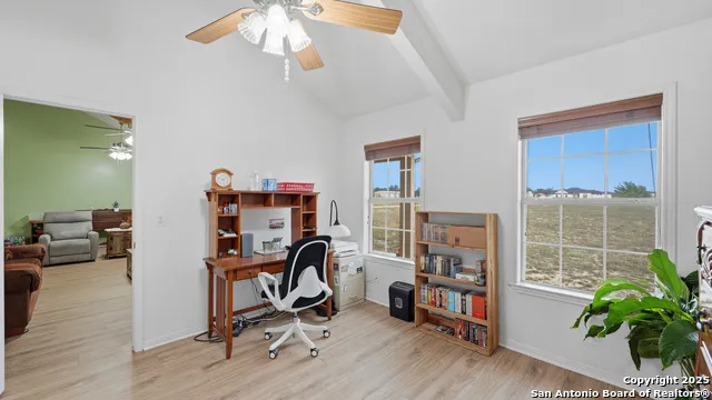 142 Chaparral Floresville, TX 78114