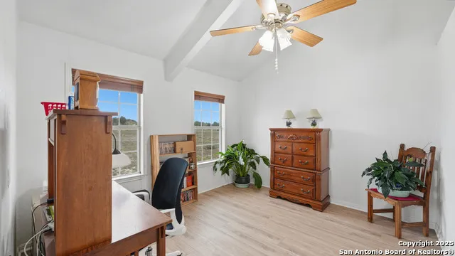142 Chaparral Floresville, TX 78114