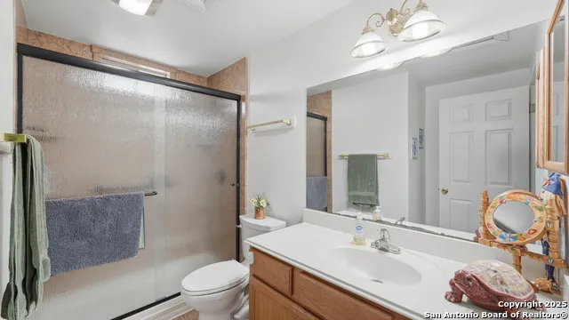 142 Chaparral Floresville, TX 78114