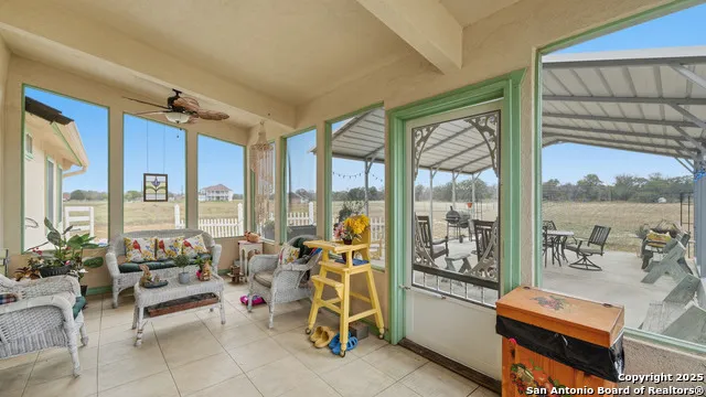 142 Chaparral Floresville, TX 78114