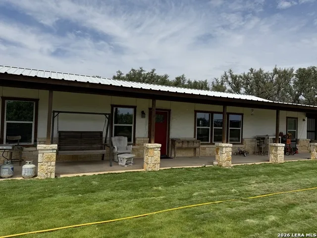 1812 UNIT B Cr 240 Rocksprings, TX 78880