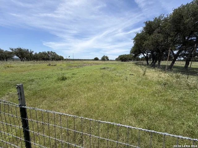 1812 UNIT B Cr 240 Rocksprings, TX 78880