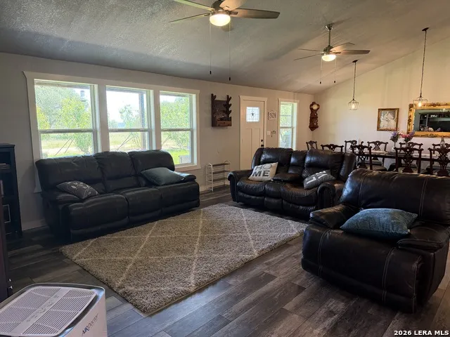 1812 UNIT B Cr 240 Rocksprings, TX 78880