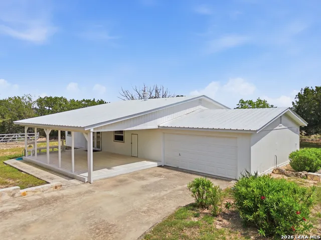 1259 BENTON CREEK RD Medina, TX 78055