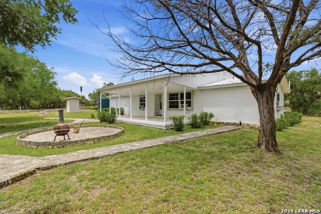1259 BENTON CREEK RD Medina, TX 78055
