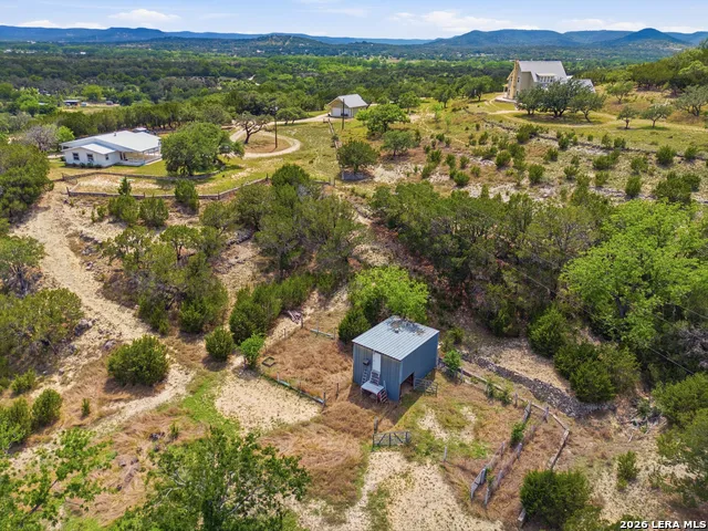 1259 BENTON CREEK RD Medina, TX 78055