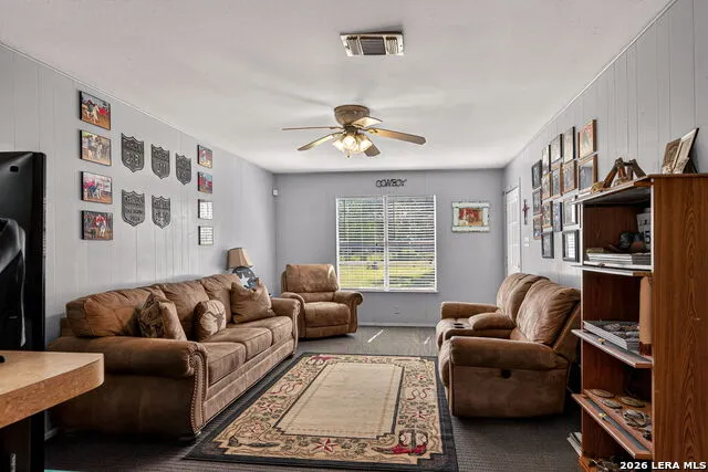 15505 Bradley Atascosa, TX 78002