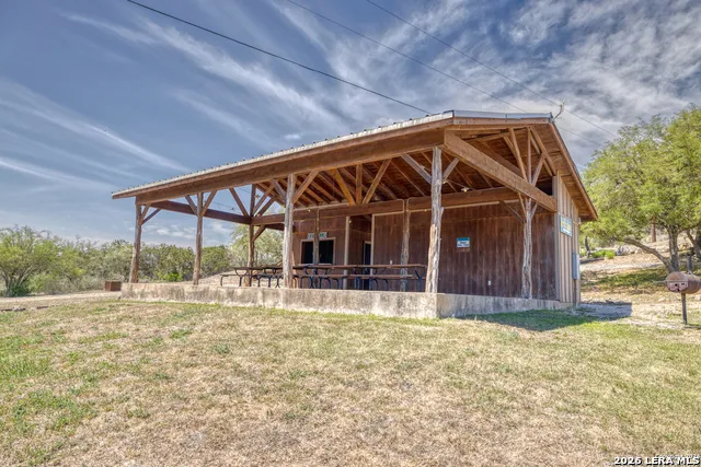 23525 Us Highway 83 #202 Concan, TX 78838