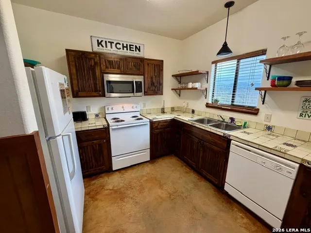23525 Us Highway 83 #202 Concan, TX 78838
