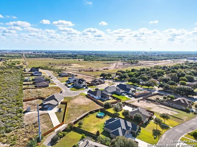 7 Hope Uvalde, TX 78801