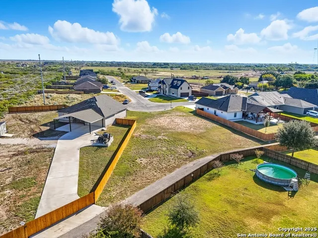 7 Hope Uvalde, TX 78801
