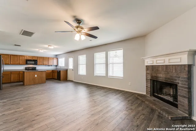 11926 BRIARTON WLS San Antonio, TX 78254
