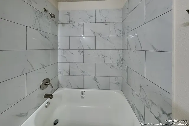 9603 SILVER CROWN San Antonio, TX 78254