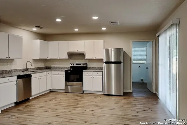 9603 SILVER CROWN San Antonio, TX 78254