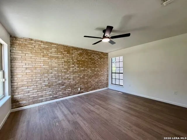 12010 Sailing Away Live Oak, TX 78233