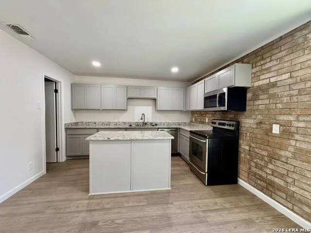 12010 Sailing Away Live Oak, TX 78233