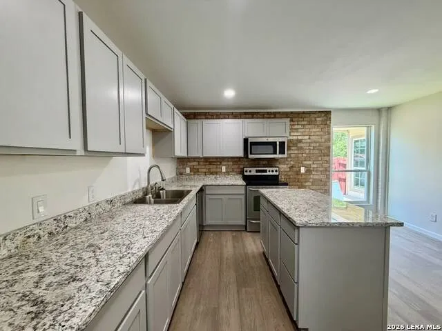 12010 Sailing Away Live Oak, TX 78233