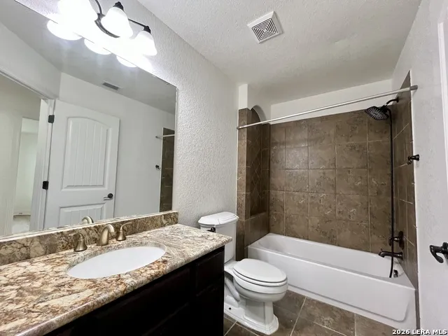 13724 Altamirano Live Oak, TX 78233