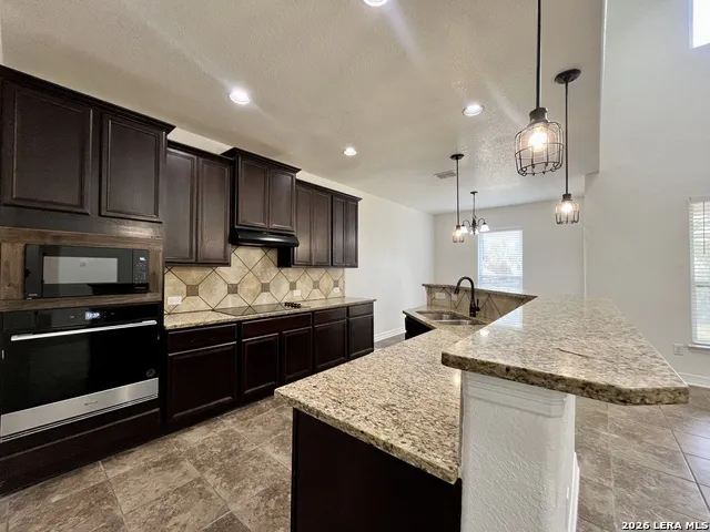 13724 Altamirano Live Oak, TX 78233