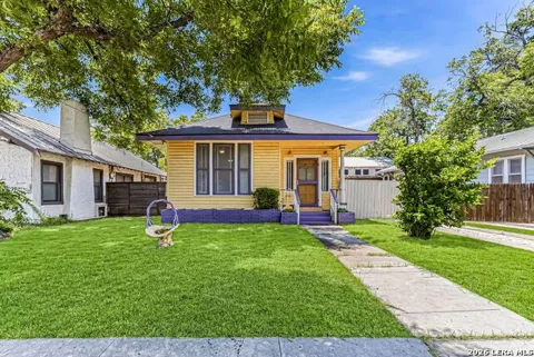 631 CEDAR ST