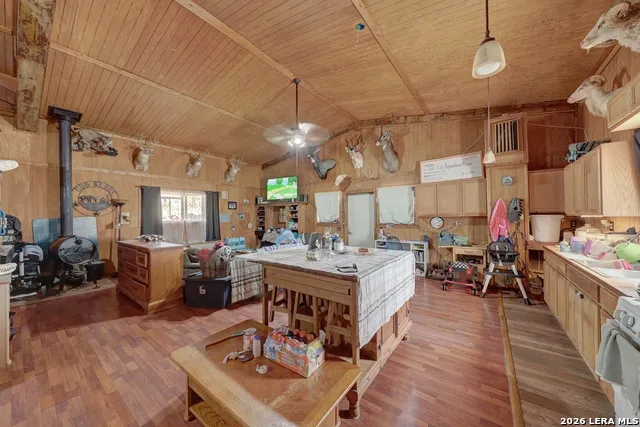 1443 Gina Harper, TX 78631