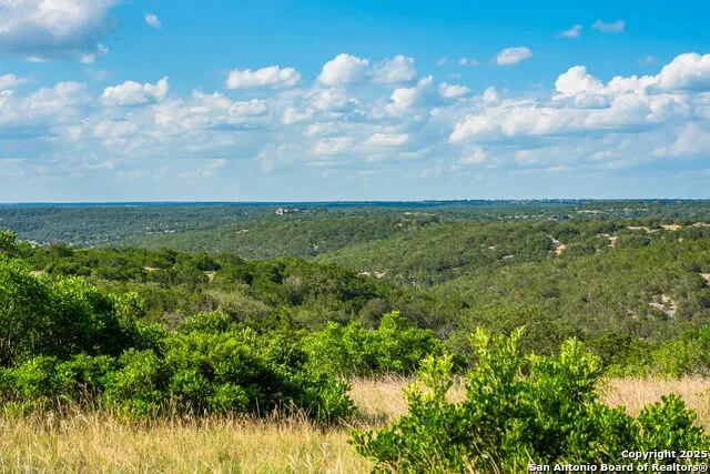 0 Fair Ranch Rd Leakey, TX 78873