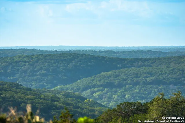 0 Fair Ranch Rd Leakey, TX 78873