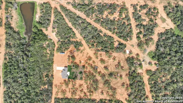 6451 Bluntzer Rd Jourdanton, TX 78026