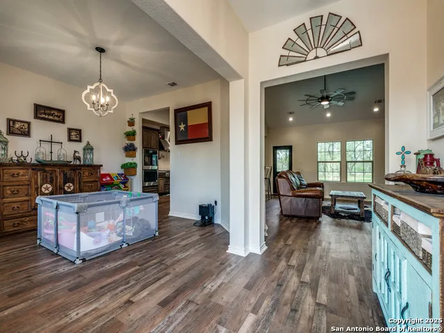 6451 Bluntzer Rd Jourdanton, TX 78026