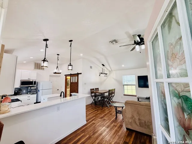928 County Road 154 Pleasanton, TX 78064