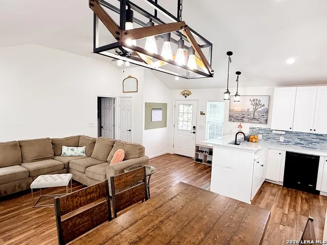 928 County Road 154 Pleasanton, TX 78064