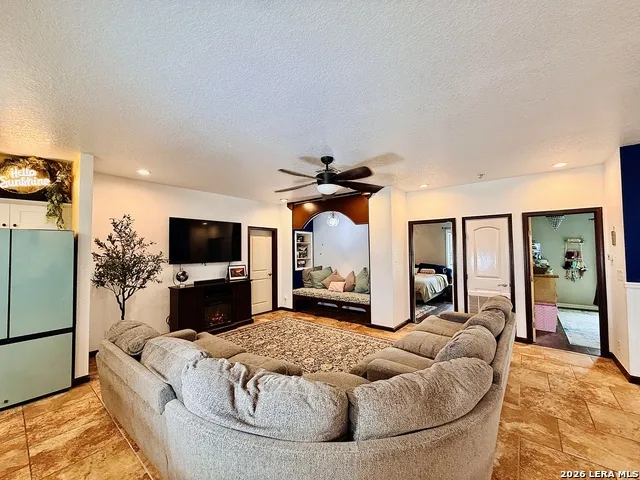 928 County Road 154 Pleasanton, TX 78064